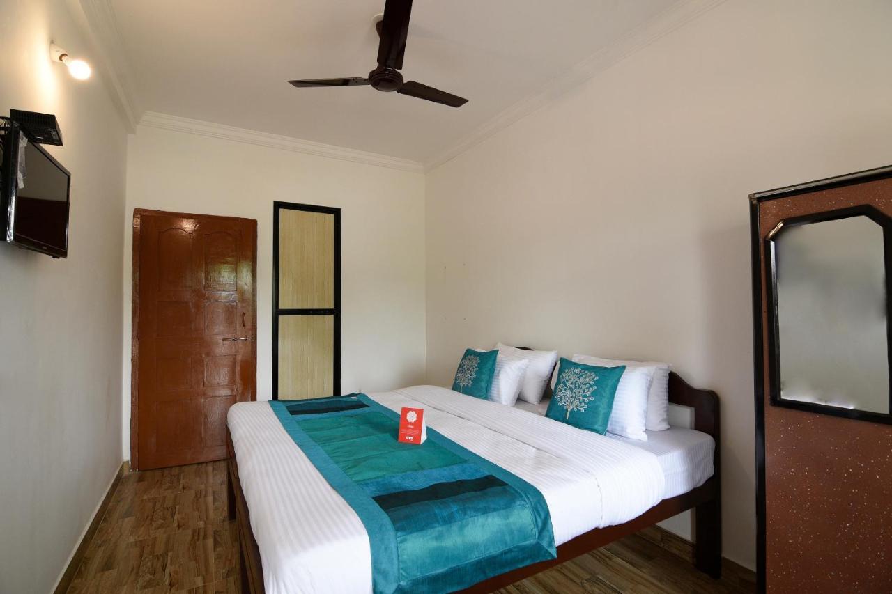 Frank Guest House Baga Exterior photo
