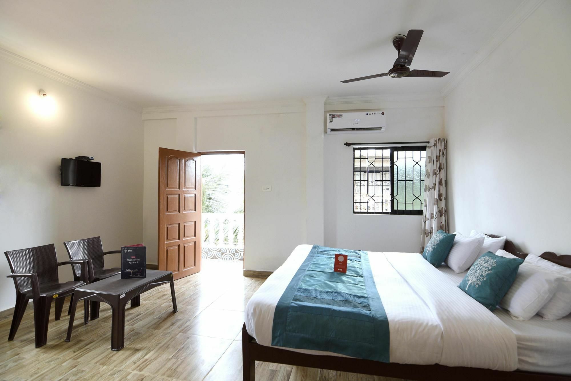 Frank Guest House Baga Exterior photo